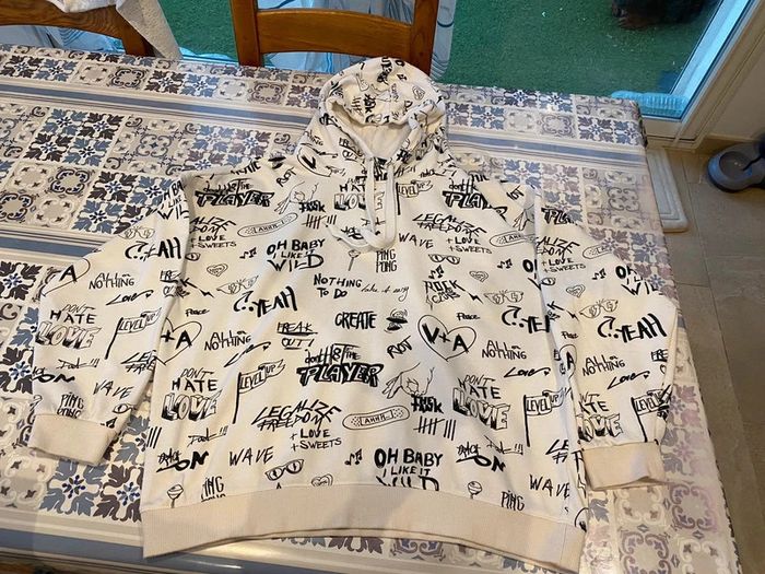 Sweat-shirt capuche