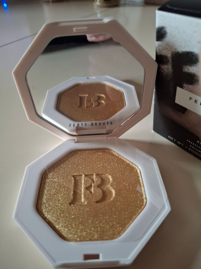 Enlumineur libre Fenty Beauty - photo numéro 2