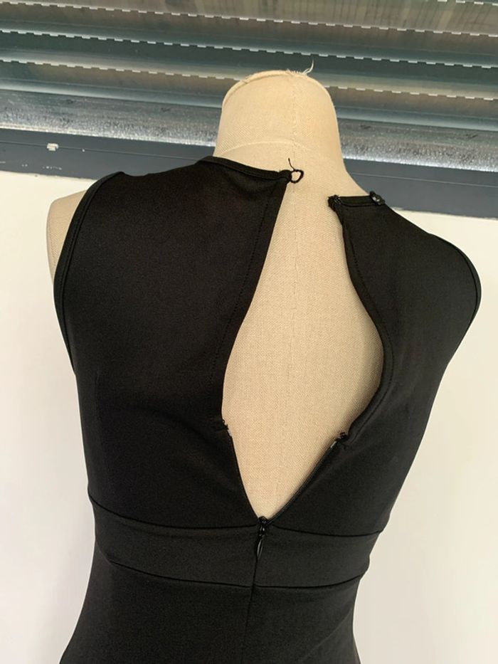 Robe moulante - photo numéro 4