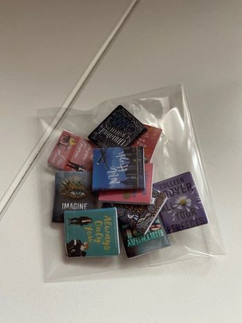 Lot de 10 livres miniatures pour maison de poupée