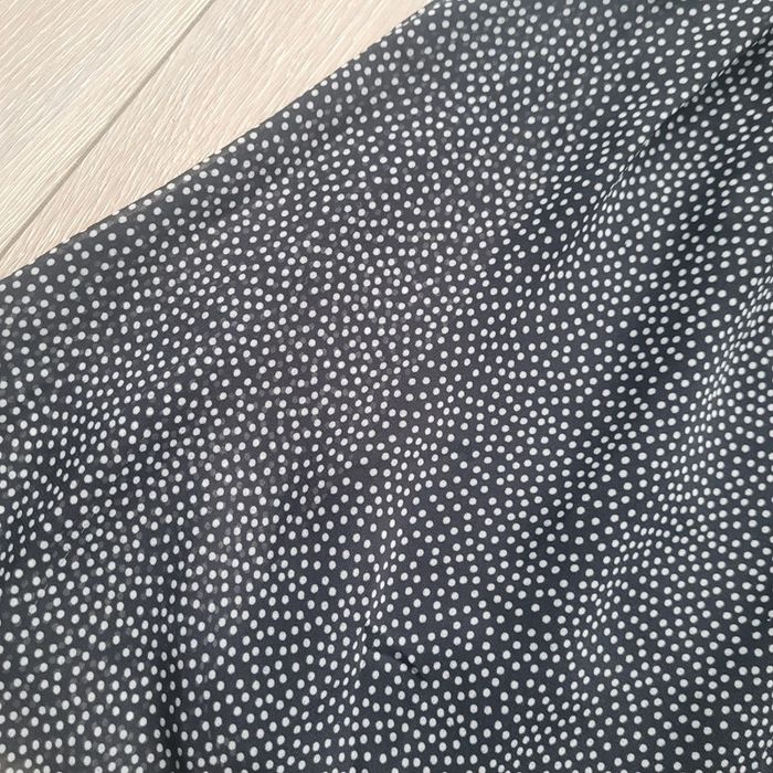 Très belle robe fluide noire à pois blanc. Fille 8 ans - photo numéro 2