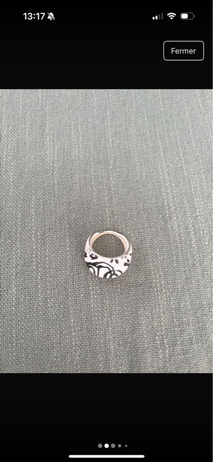 Lot de bagues noires et blanches - photo numéro 3