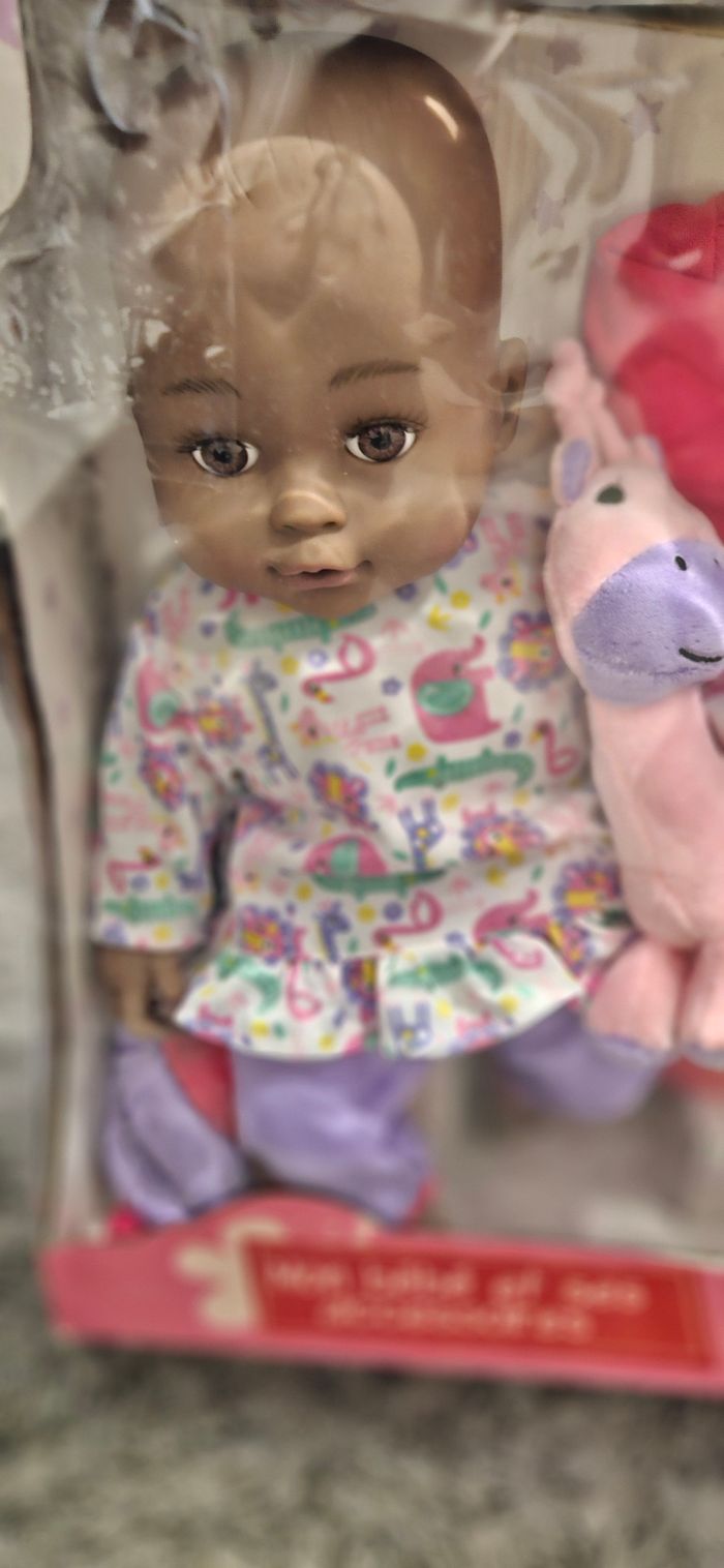 Poupée et ses accessoires mojy - photo numéro 9