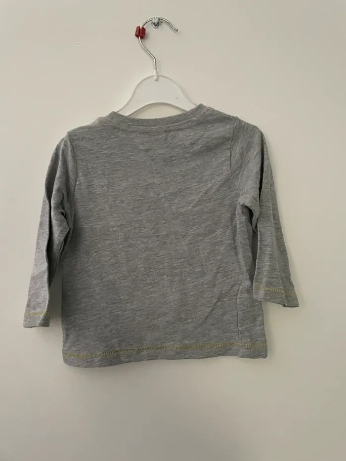 Lot 2 hauts t-shirt manches longues bébé 12 mois neuf avec étiquette - photo numéro 3