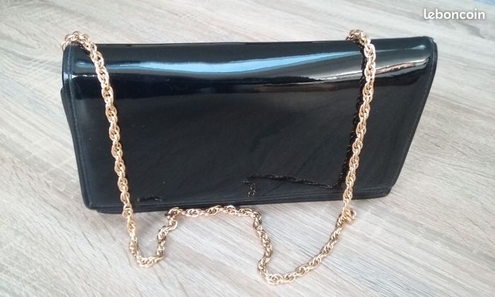 Pochette vernis noir femme