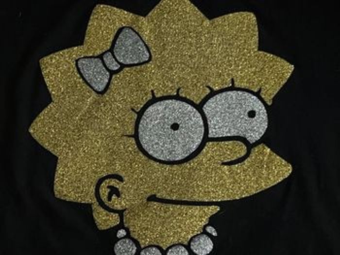 Tshirt Lisa SIMPSON, impression pailletée, taille 5/6 ans en TBEG - photo numéro 6