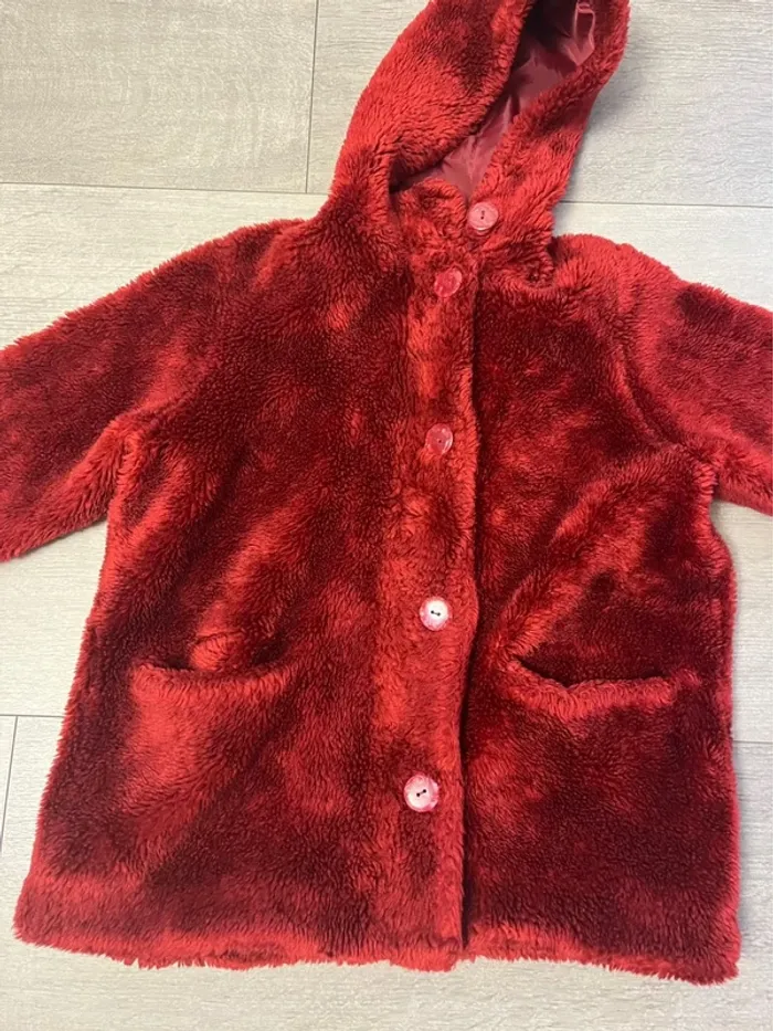 Manteau en fourrure rouge à capuche 6 ans vintage - photo numéro 2
