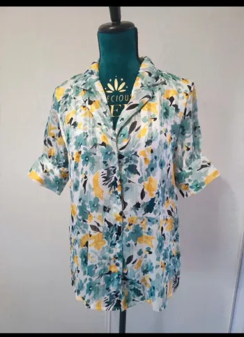 Blouse manches courtes ou chemisier