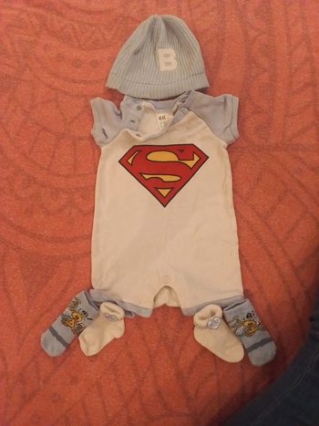 Ensemble combishort pyjama été superman bonnet chaussons bébé garçon 3 a 6 mois