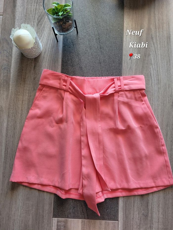 Short kiabi neuf 38