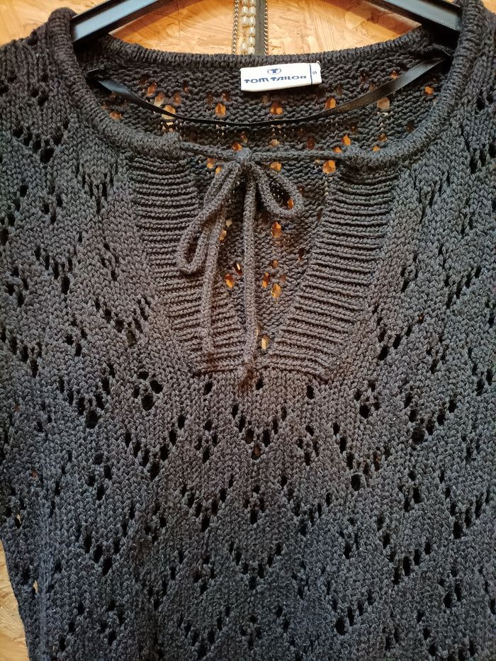 Pull noir - photo numéro 4