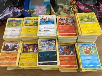 200 cartes Pokémon