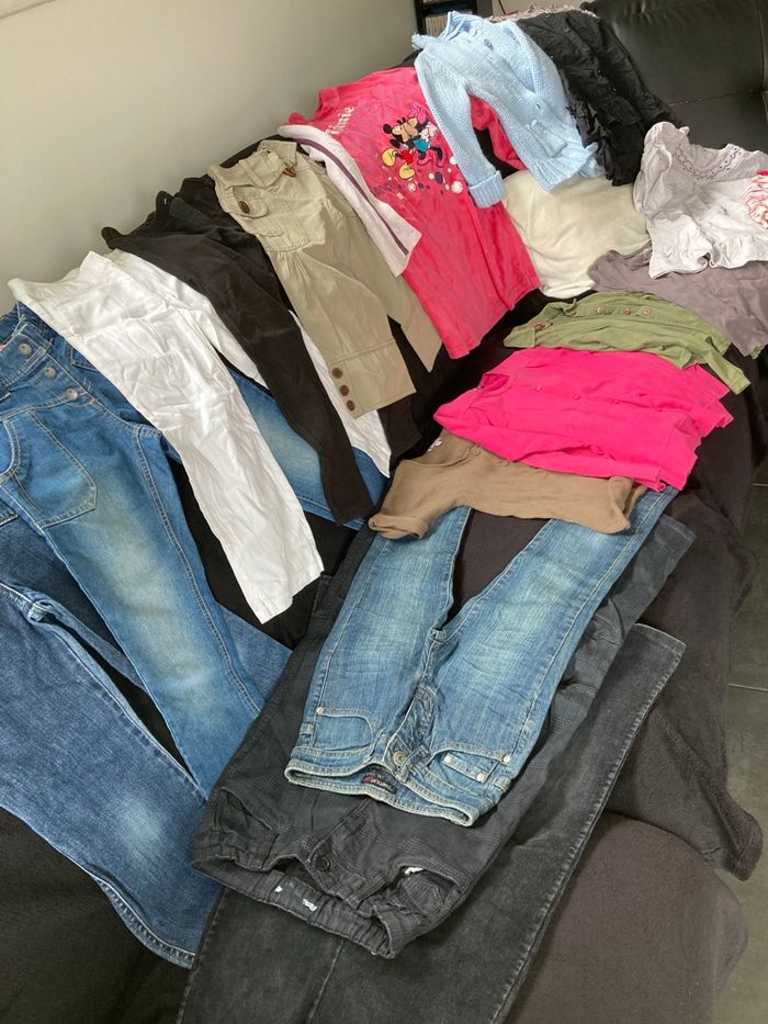 Lot 17 vêtements fille 8 ans - photo numéro 1