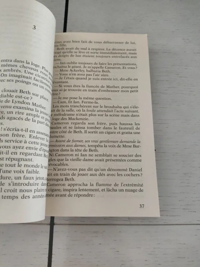 Livre La folie de Lord Mackenzie - photo numéro 2