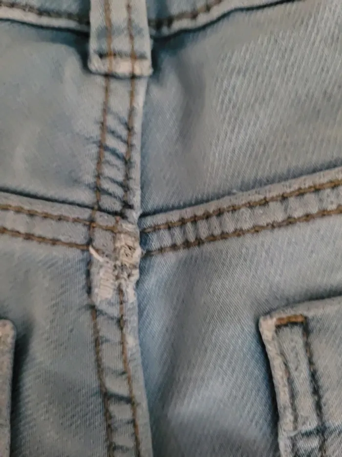 Lot de shorts en jeans kiabi 6 ans - photo numéro 4
