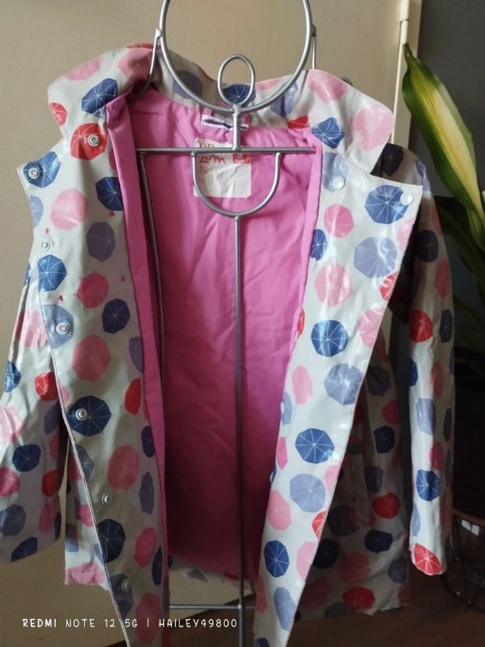 Imperméable DPAM motif parapluie  taille 8 ans - photo numéro 4