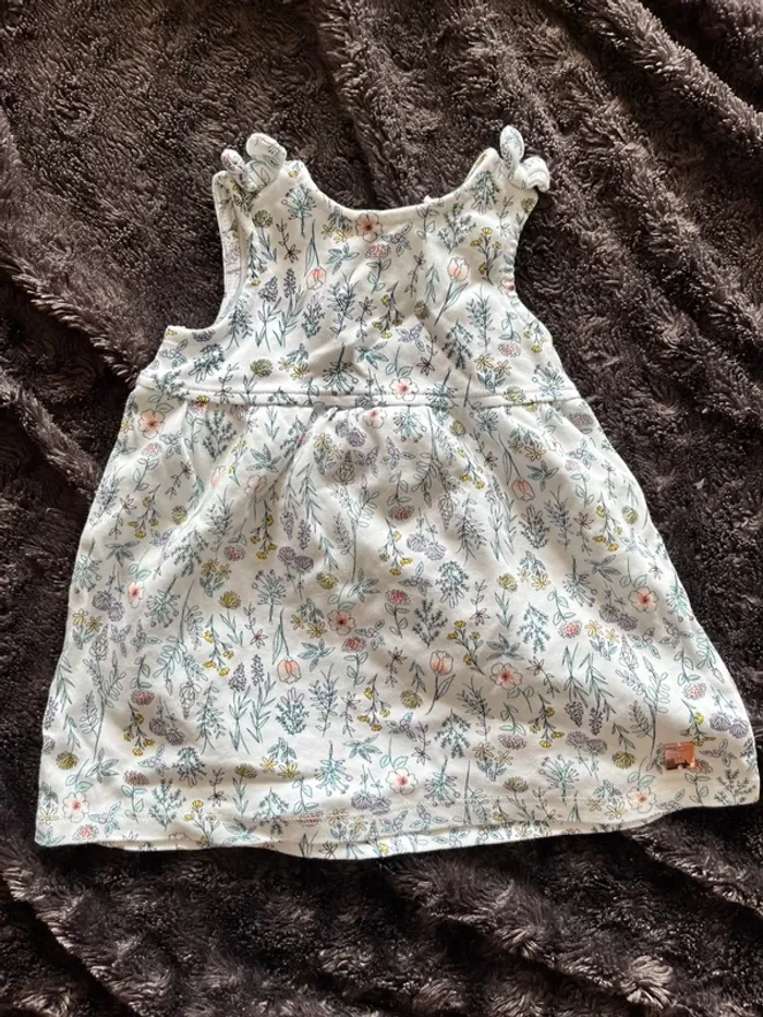 Robe carrément beau 9 mois