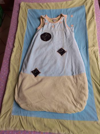 Couette lit bébé et gigoteuse assortie 90 cm