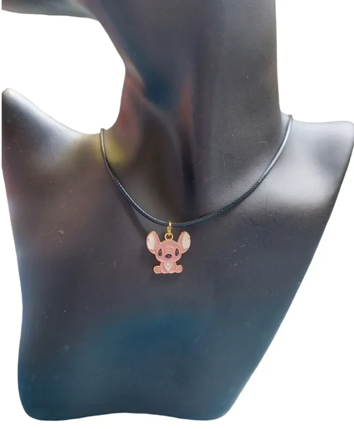 Collier stitch bleu ou rose