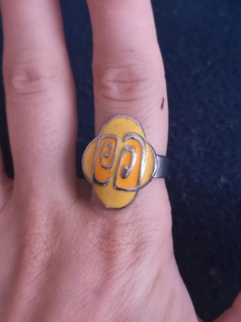 Bague ajustable colorée