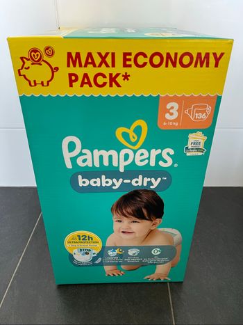 maxi pack couches Pampers