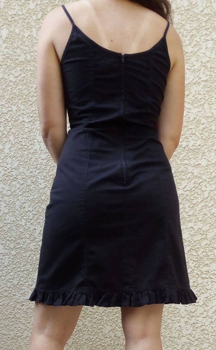 Petite robe noire T38 Jennyfer - photo numéro 3