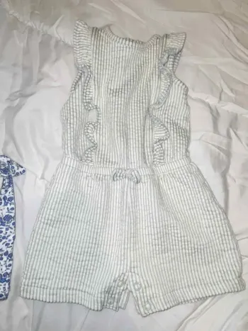 Lot 2 combinaison SHORT bébé FILLE 6/9 mois