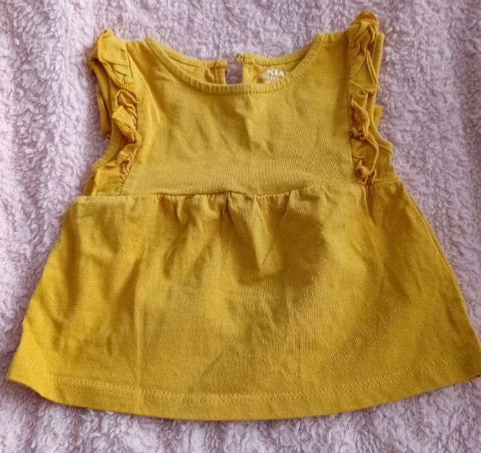 Lot de haut 1mois - photo numéro 9