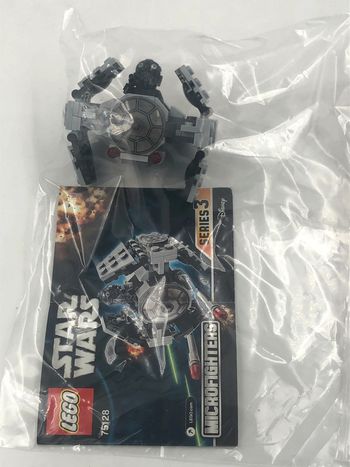 Lego Disney Star Wars Numéro 75128