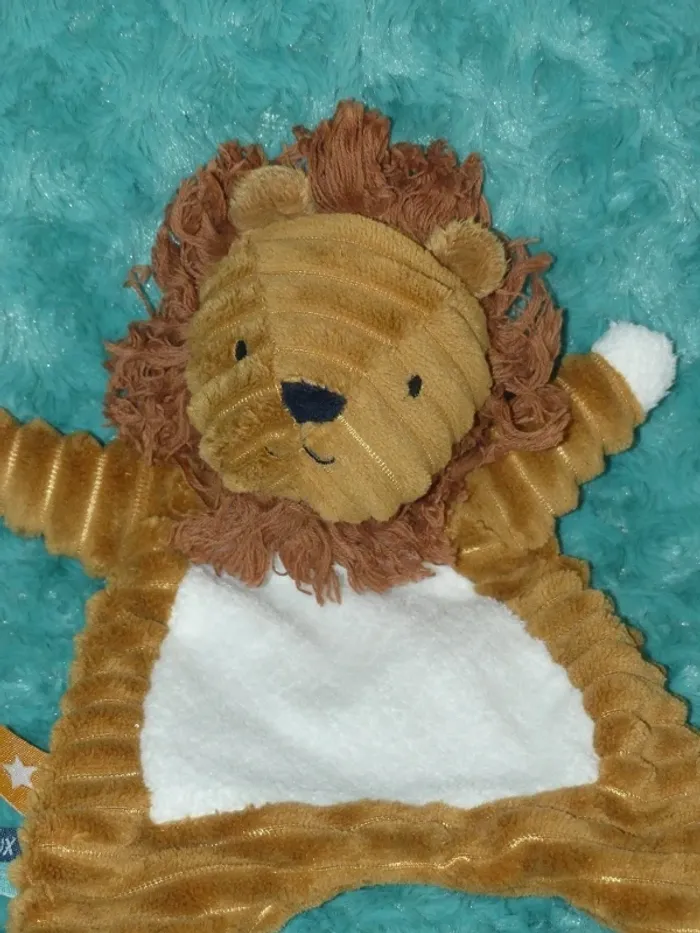 Doudou plat lion marron blanc TAO 🦁parfait état - photo numéro 2