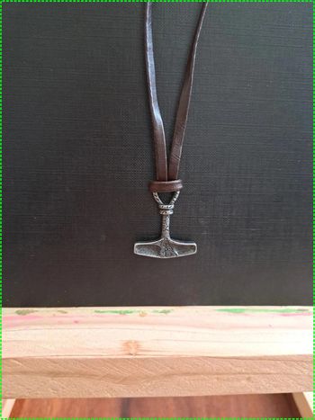 Pendentif marteau de Thor simili cuir marron ajustable style Nordique
