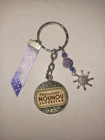 Porte clé nounou " Nounou superstar"