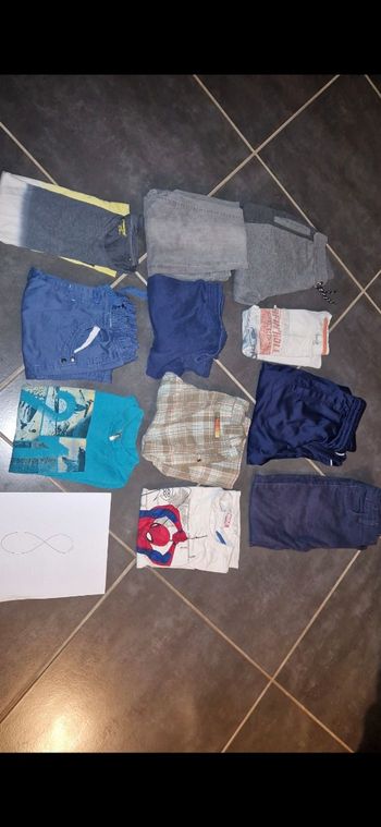 Lot garçon 8ans