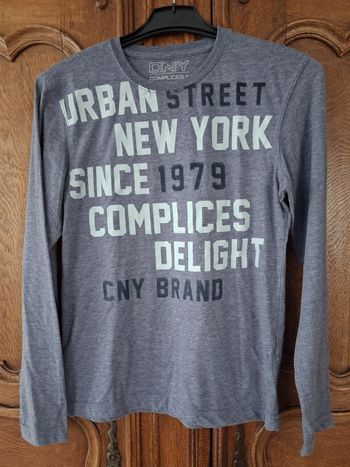 T-shirt taille S 