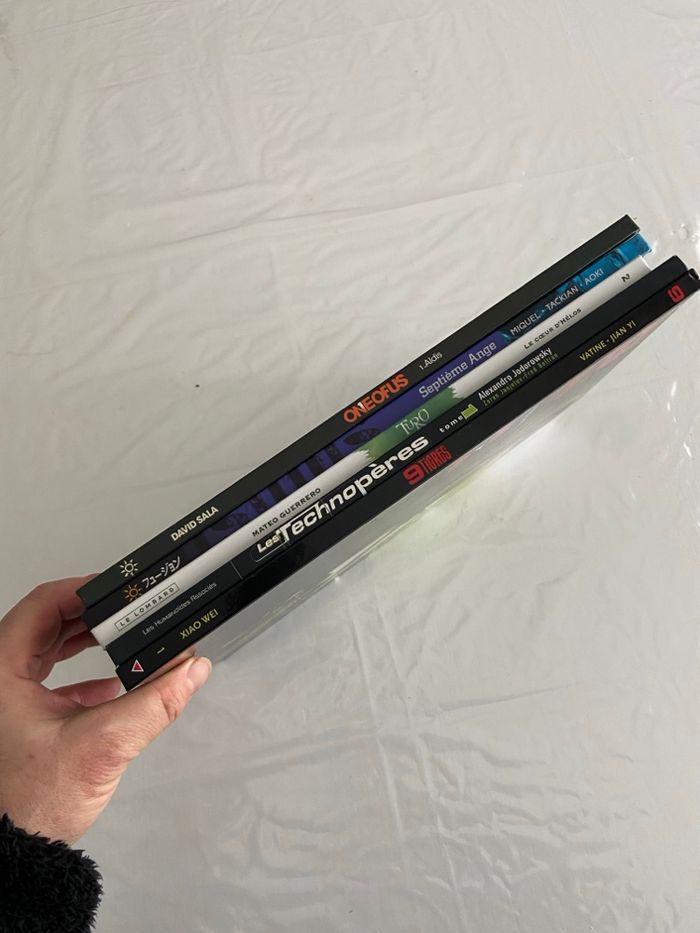 Lot 5 BD Science-Fiction & Fantastique - photo numéro 4