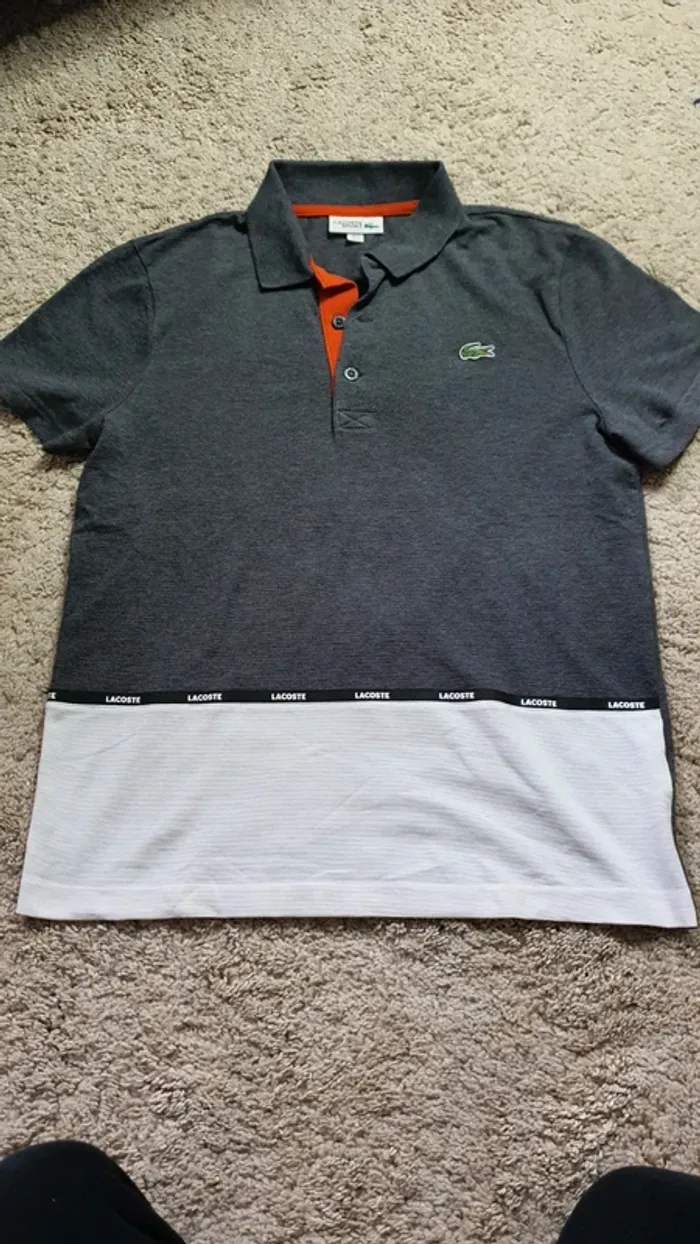 Polo - tee shirt - Gris blanc rouge "Lacoste" - photo numéro 2