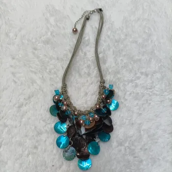 Collier fantaisie nacré