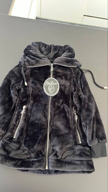 Veste Geffen noir grand col 6 ans neuf