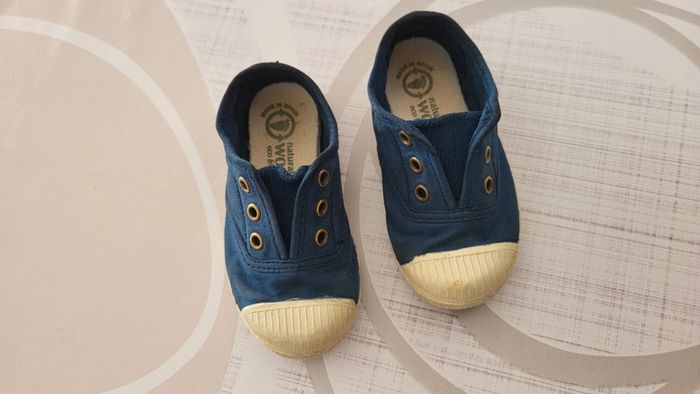 Chaussures pointure 22