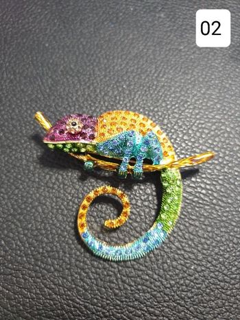 Broche Caméléon 02