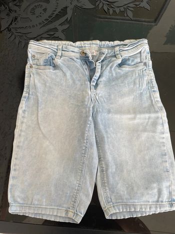 Short tape-à-l’œil en 12 ans