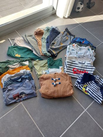 Lot vêtements 24 mois + 1 veste