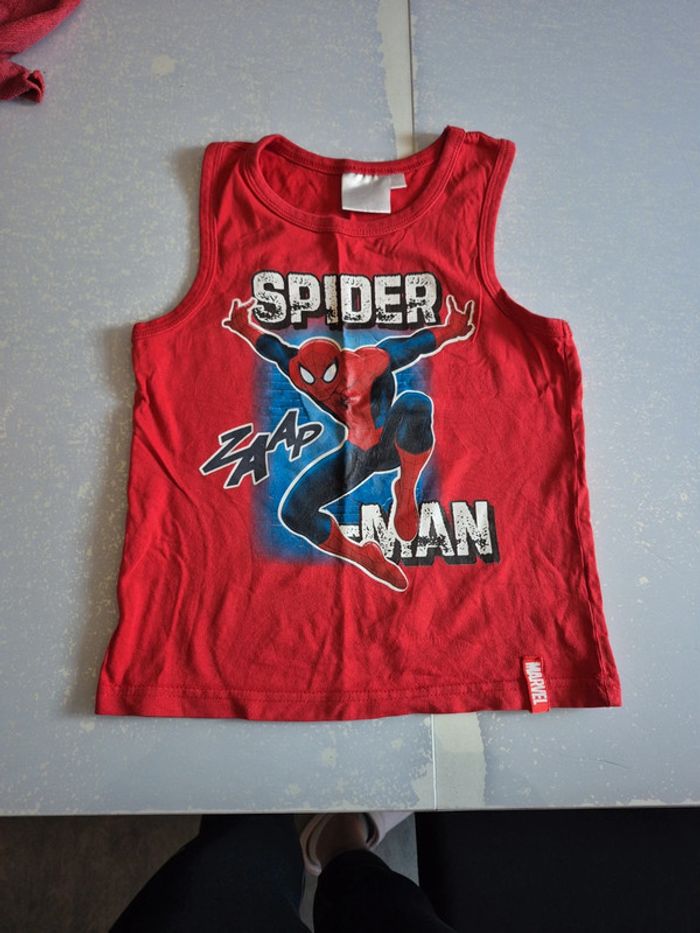 Débardeur spiderman 8ans