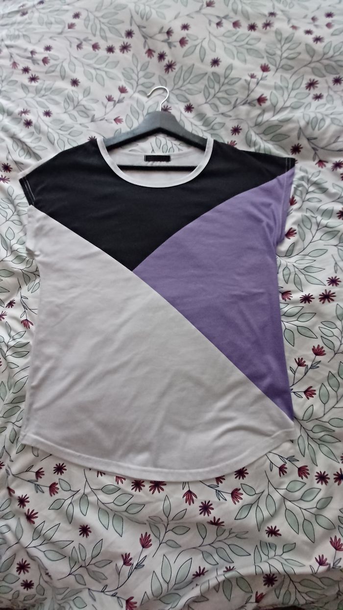 Tee shirt