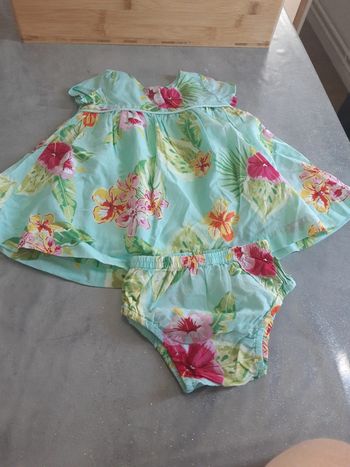 Superbe robe 3 mois