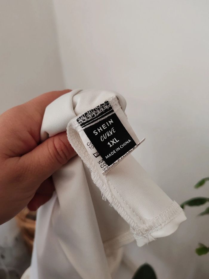 Jupe courte blanche effet cuir - photo numéro 5