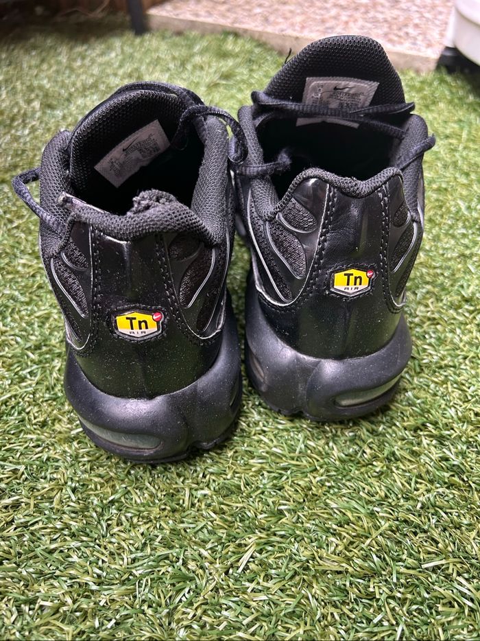 Baskets Nike TN noires taille 41 - photo numéro 4