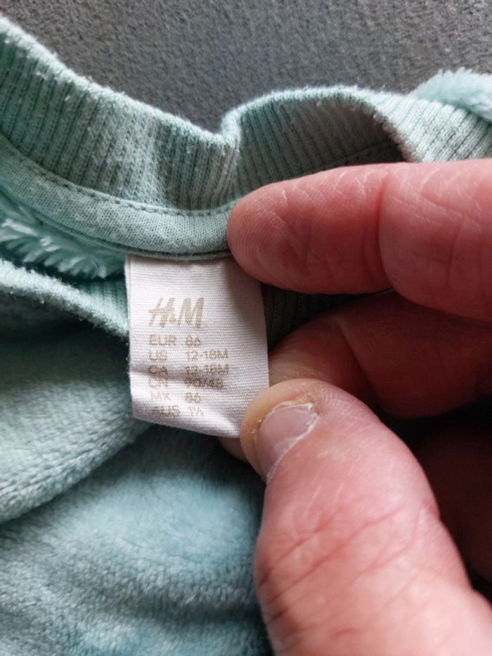 Pull polaire H&M taille 12 - 18 mois - photo numéro 3