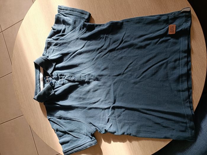 Tee shirt