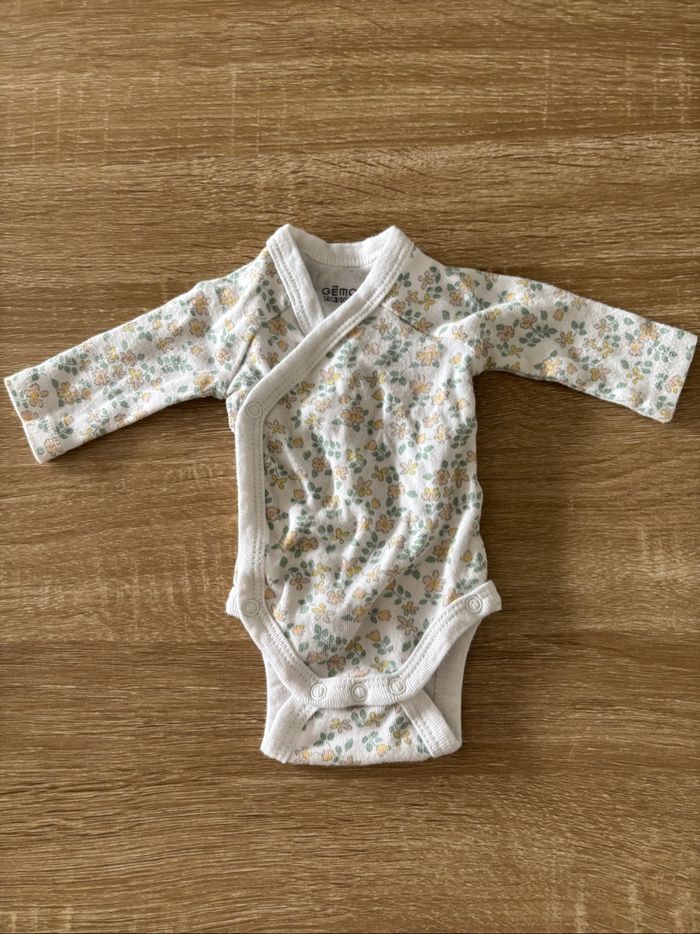 Lot de trois body naissance rose poudré - photo numéro 4
